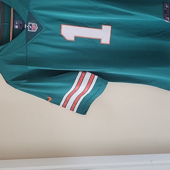 TUA TAGOVAILOA MIAMI DOLPHINS THROWBACK JERSEY - Picture 3 of 8